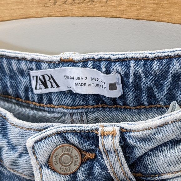 Zara Slim Flare Jeans - Picture 4 of 6